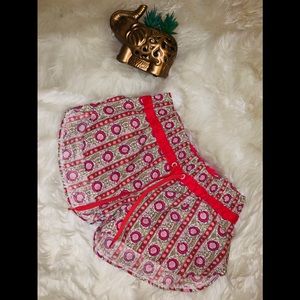 NWOT Isenboye pattern shorts.